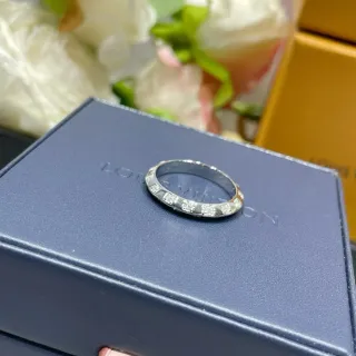 路易威登 银色 海军蓝 Pavé-Set 方形切割 钻石 戒指