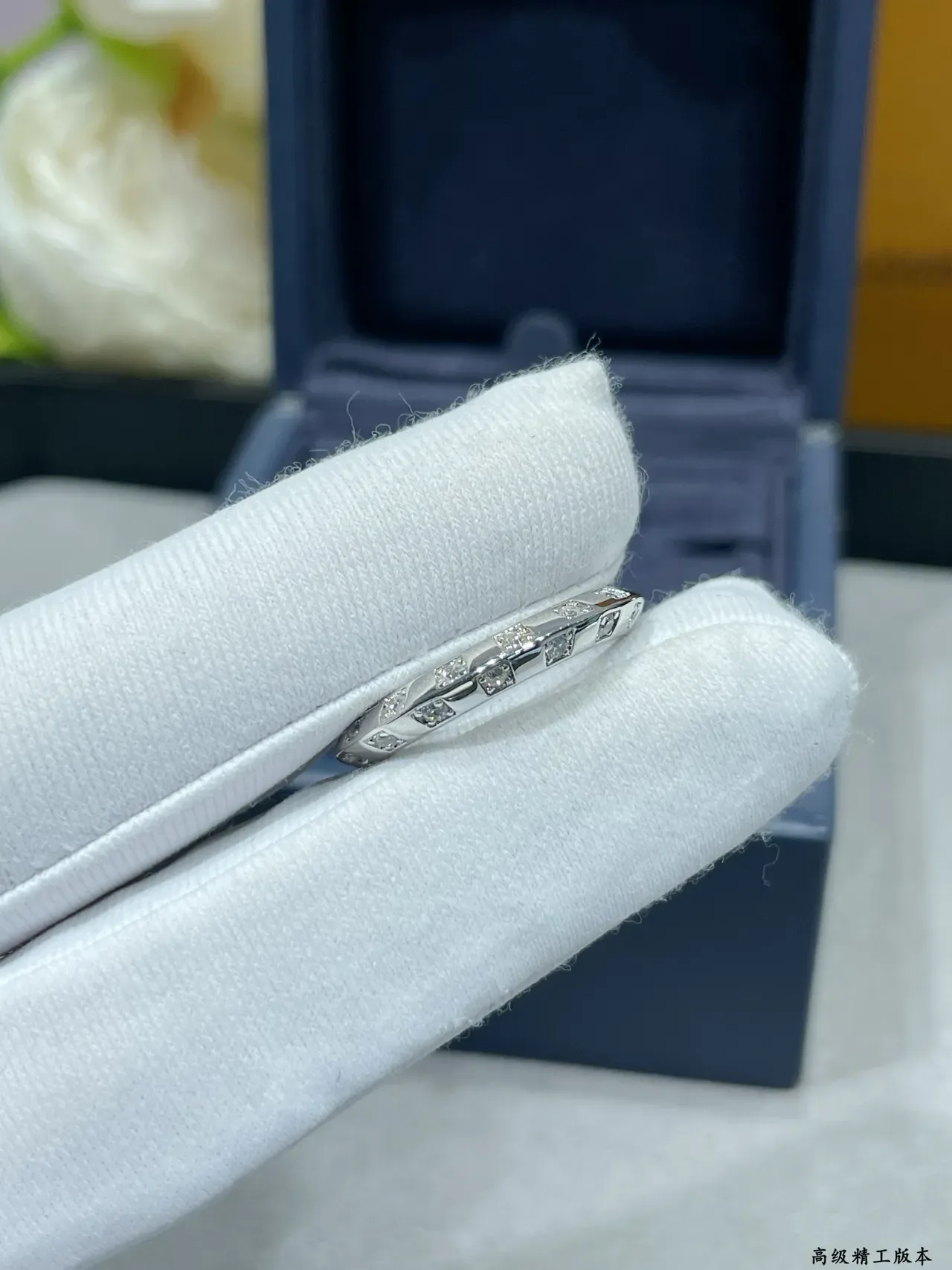 路易威登 银色 海军蓝 Pavé-Set 方形切割 钻石 戒指 7