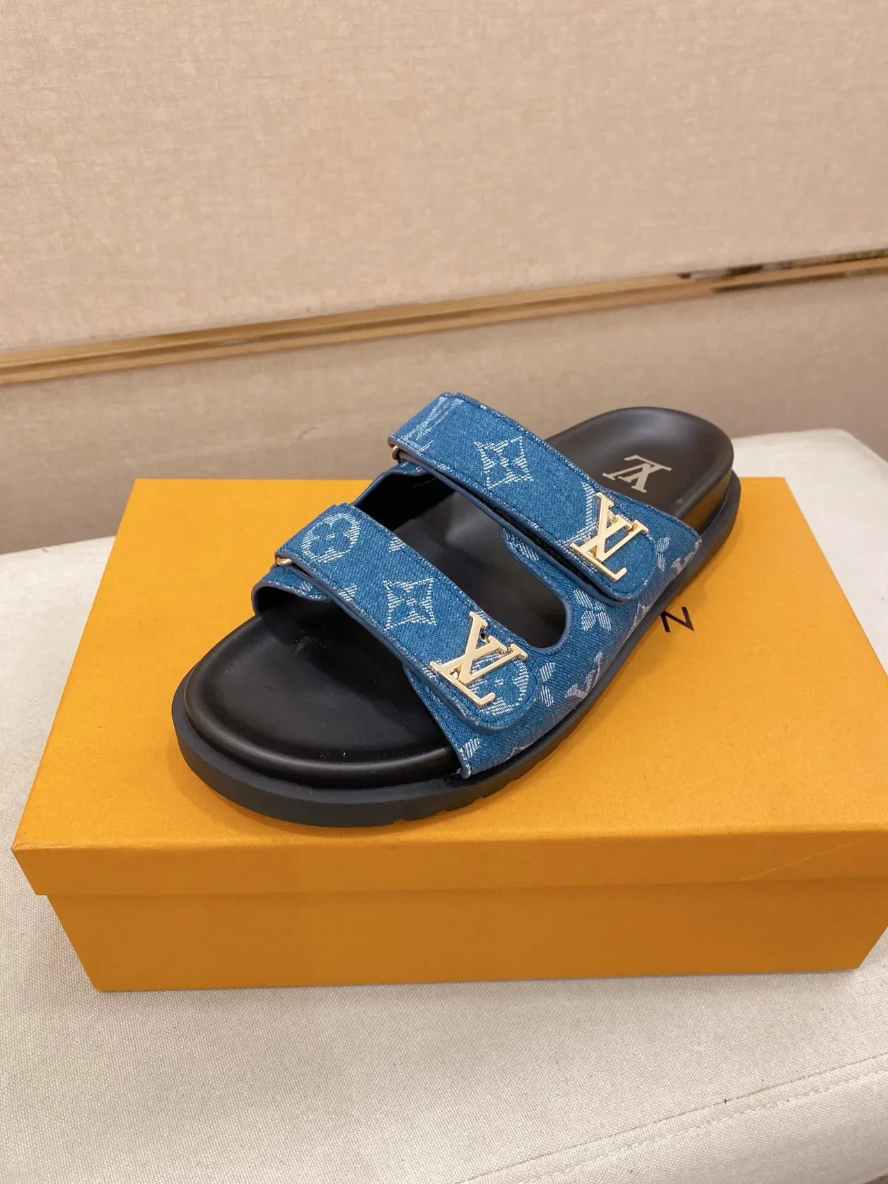 Louis Vuitton Slides Denim Monogram Azul Preto 4