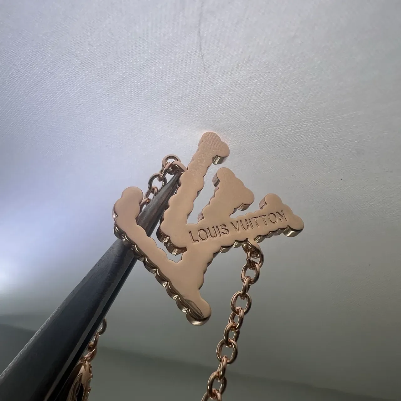 Bracelet Louis Vuitton Star & Monogram Charms Or et Argent Chaîne Maillons 3