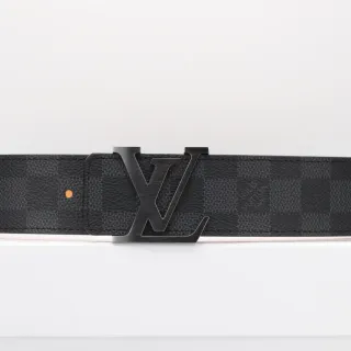 حزام Louis Vuitton Turnlock دامييه غرافايت جلد أسود