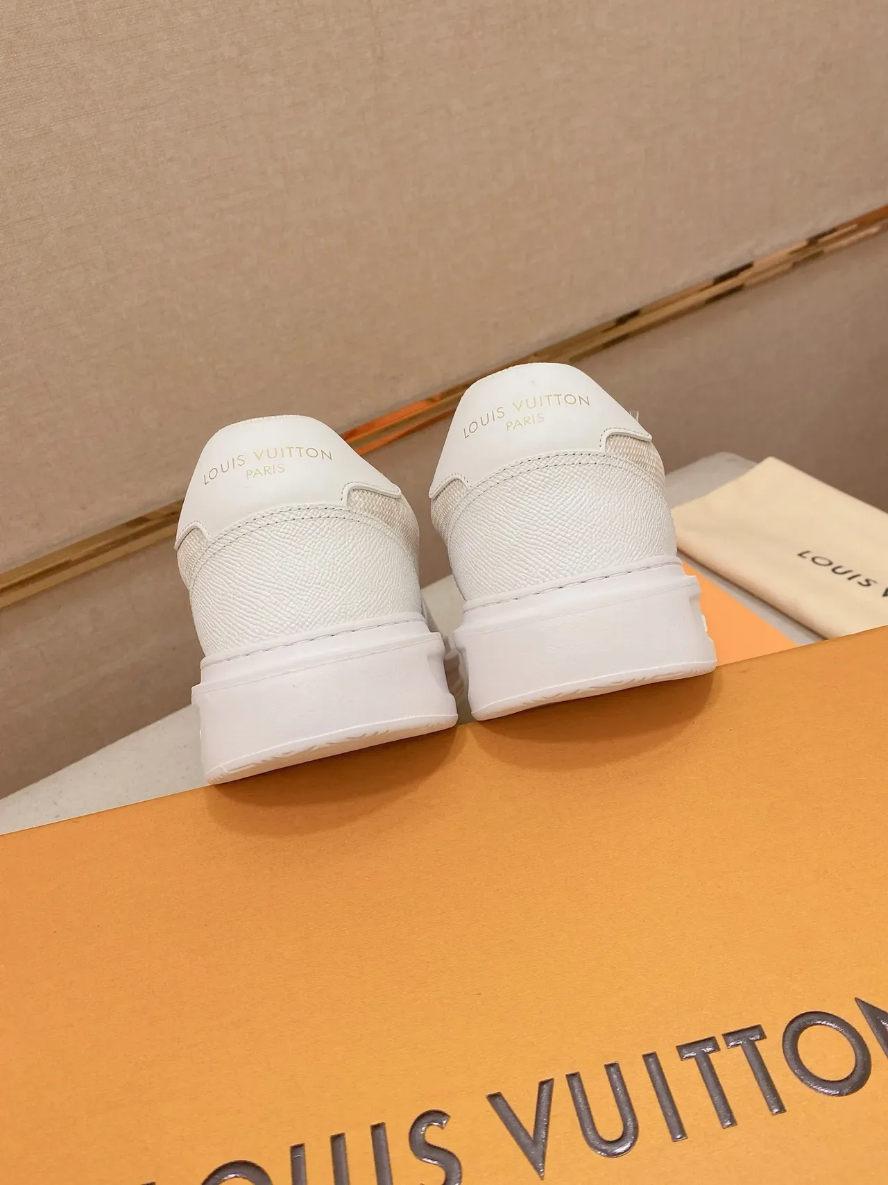 Louis Vuitton White Beige Low-Top Platform Sole Lifestyle Sneakers 2