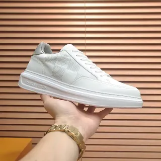 Louis Vuitton Zapatillas Lifestyle Blancas y Grises de Cuero con Paneles Low-Top