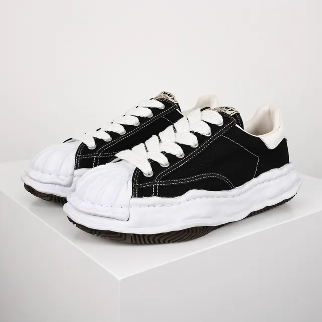 Maison Margiela 黑白 超大 波浪中底 帆布鞋面 生活方式运动鞋 2