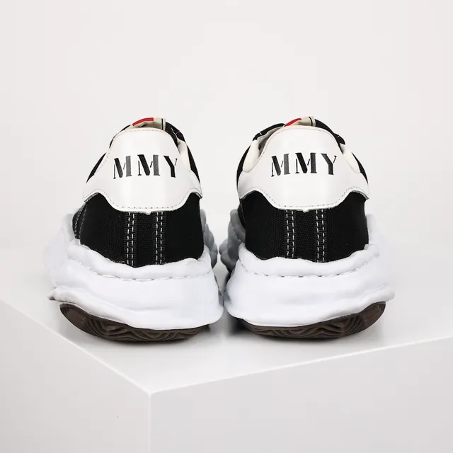 Maison Margiela 黑白 超大 波浪中底 帆布鞋面 生活方式运动鞋 8