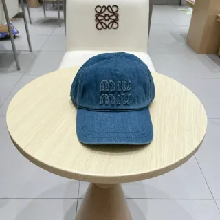 Miu Miu डेनिम इम्ब्रॉइडेड लोगो बेसबॉल कैप
