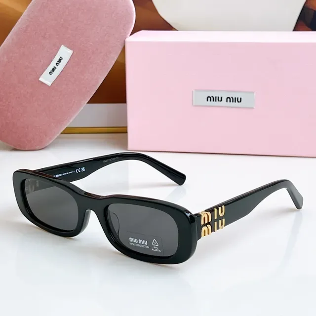 Miu Miu Wander কচ্ছপ শেল আয়তাকার সানগ্লাস 9
