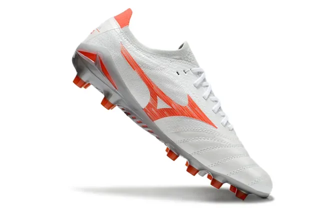 Mizuno White Orange Low-Cut Synthetic Upper Stitched Panel Construction Firm-Ground Soccer Shoes 3