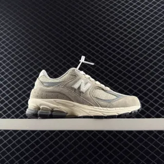 New Balance 2002R বিজ গ্রে ক্রিম লাইফস্টাইল স্নিকার