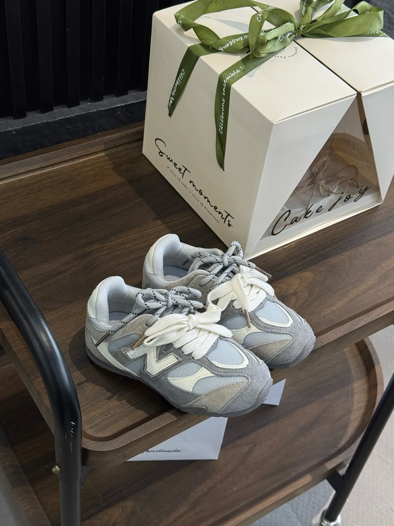 New Balance 327 Gray and White Lifestyle Sneakers 12