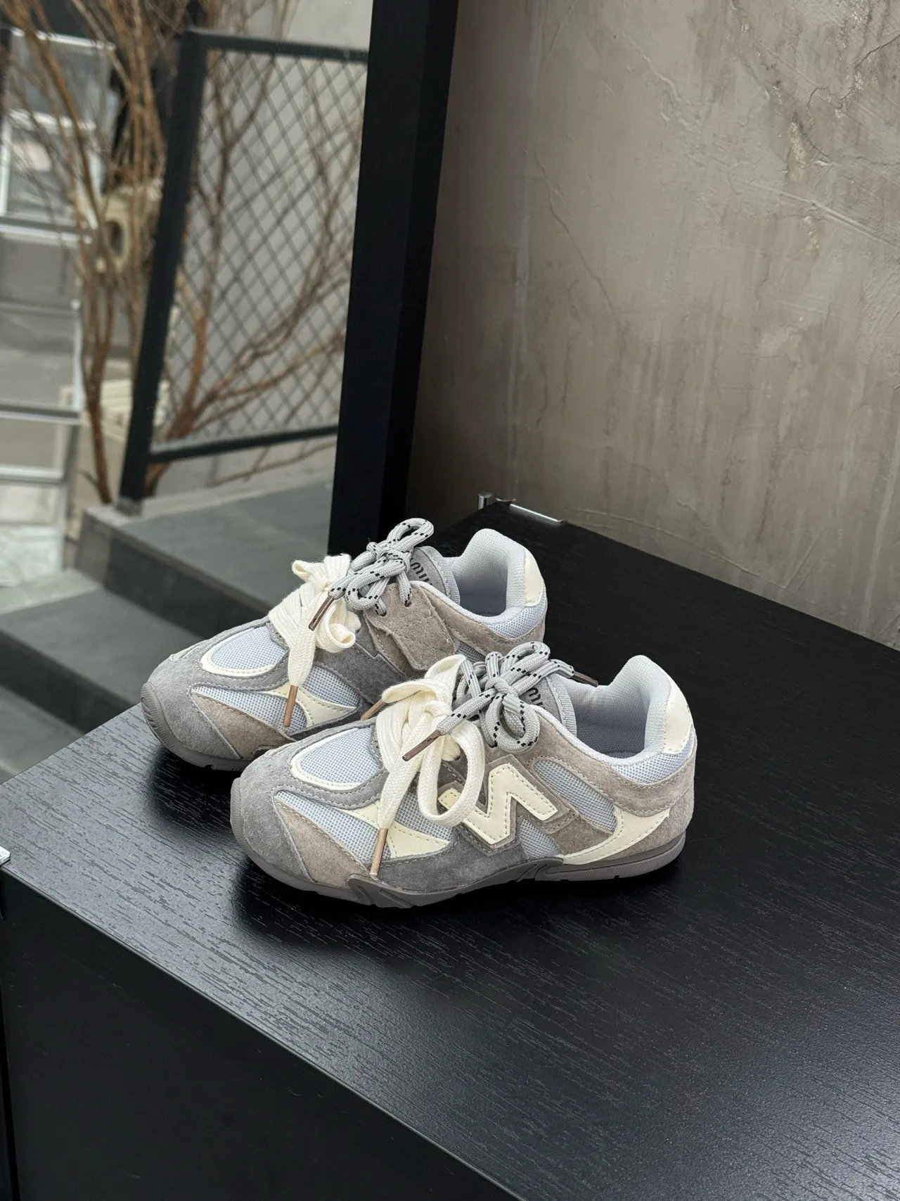 New Balance 327 Gray and White Lifestyle Sneakers 18