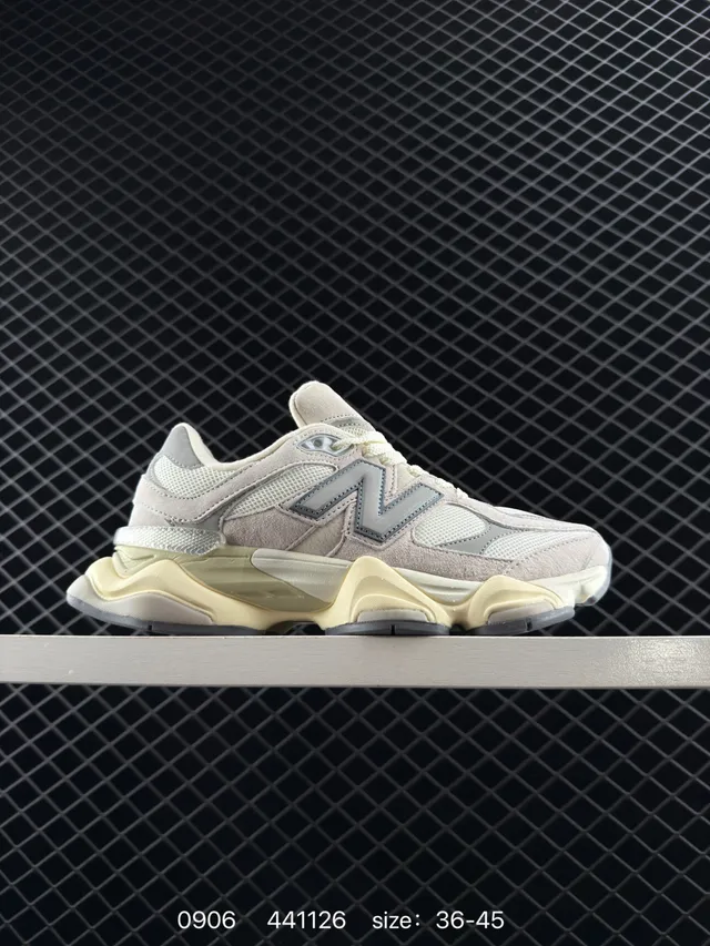 New Balance 9060 حذاء رياضي سميك رمادي بيج 6