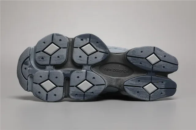 New Balance 9060 Monocromático Gris Lifestyle Sneakers 6