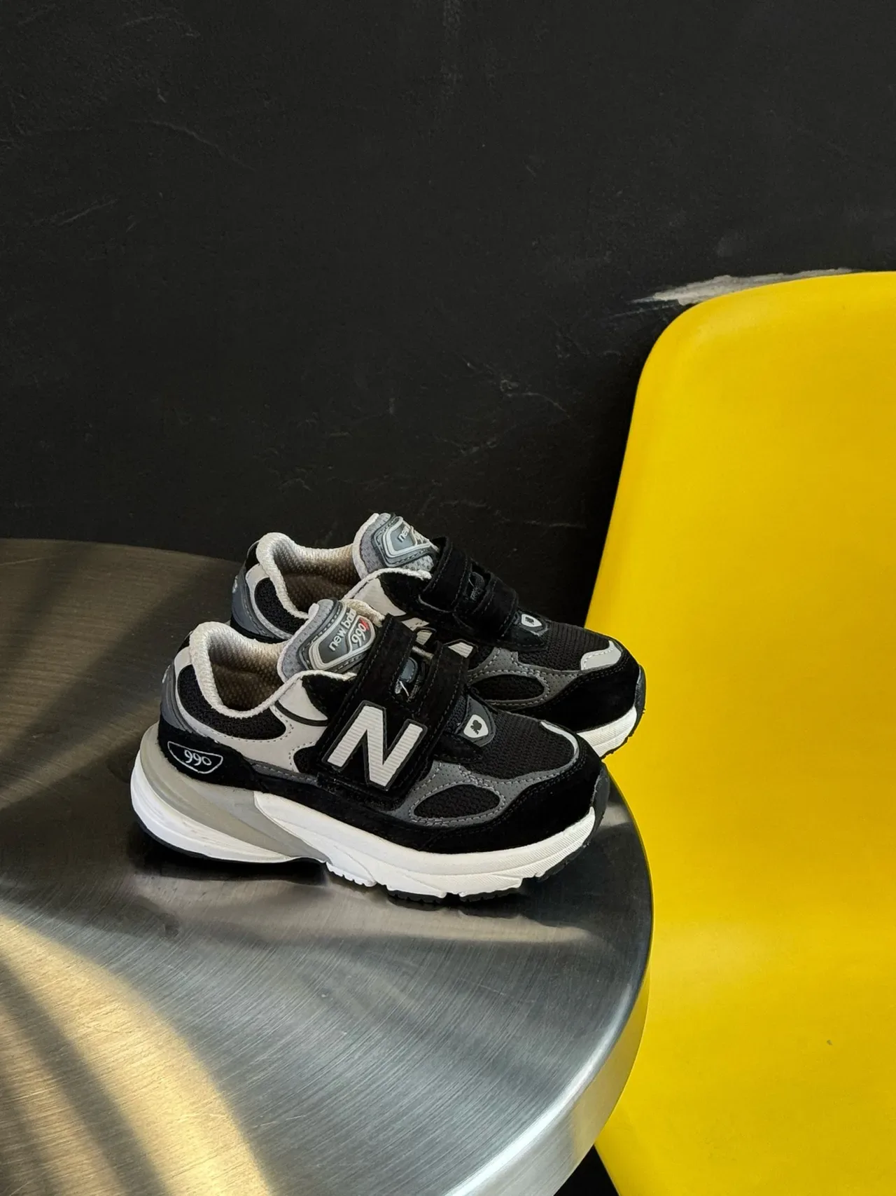New Balance 990 灰色黑色 厚底轮廓 双魔术贴 生活方式运动鞋 9