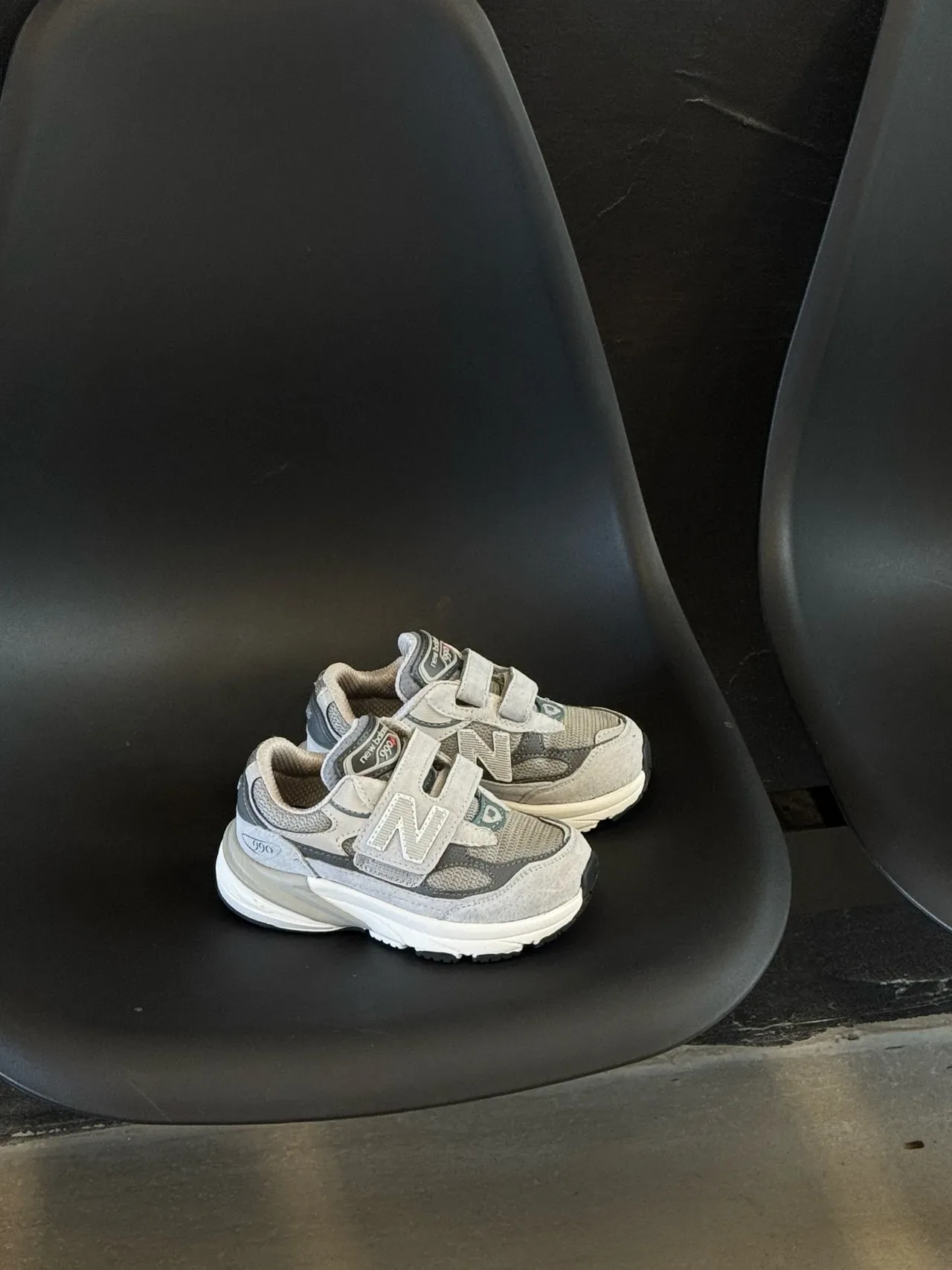 New Balance 990 灰色黑色 厚底轮廓 双魔术贴 生活方式运动鞋 15