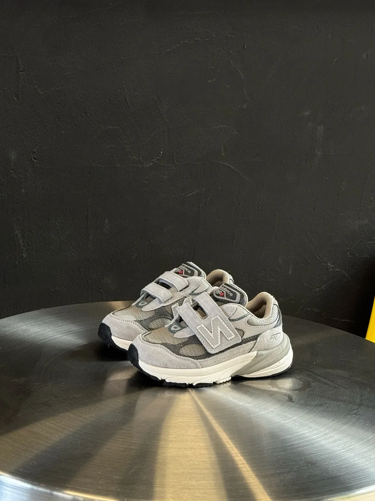New Balance 990 灰色黑色 厚底轮廓 双魔术贴 生活方式运动鞋 17