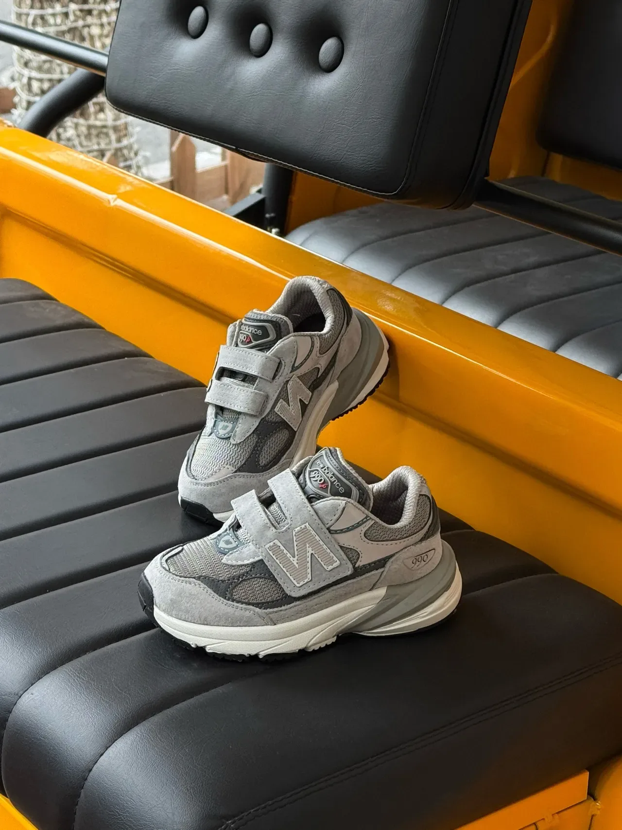 New Balance 990 灰色黑色 厚底轮廓 双魔术贴 生活方式运动鞋 20