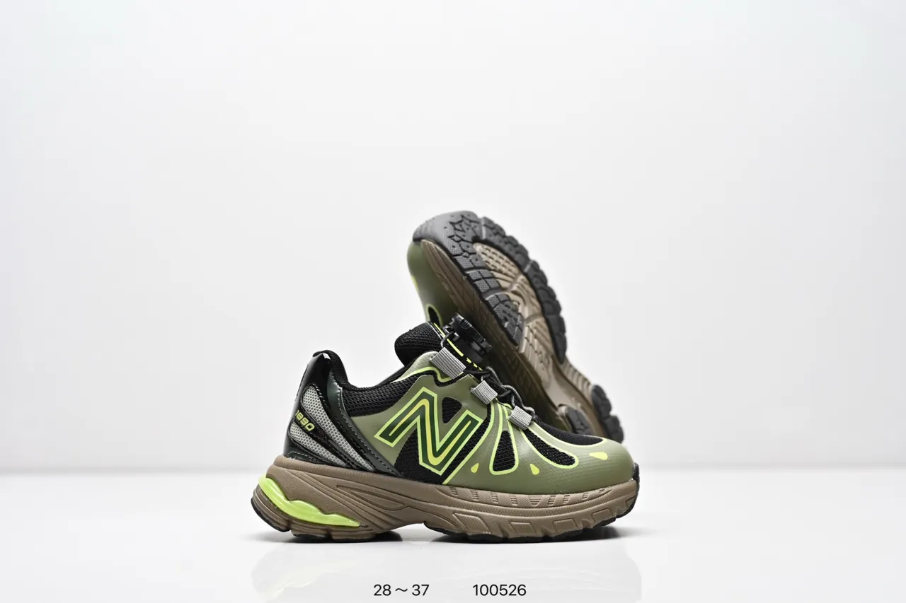 New Balance 990 Branco Amarelo Solado médio Malha e Sobreposições Sintéticas Tênis Chunky 18