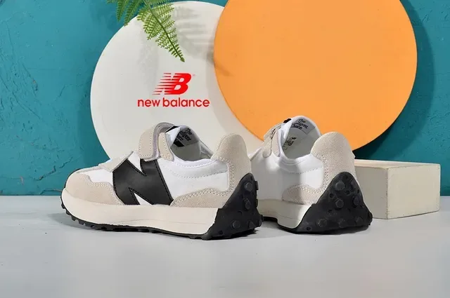 New Balance Beige Noir Retro Runner Velcro Sangle Baskets Lifestyle 8