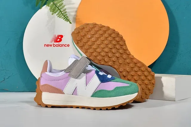 New Balance Beige Noir Retro Runner Velcro Sangle Baskets Lifestyle 20