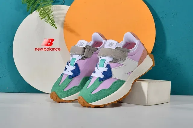 New Balance Beige Noir Retro Runner Velcro Sangle Baskets Lifestyle 24