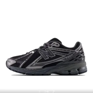 New Balance Preto Cinza Malha E Sintético Overlay Construção Lateral N Logo Tênis De Corrida