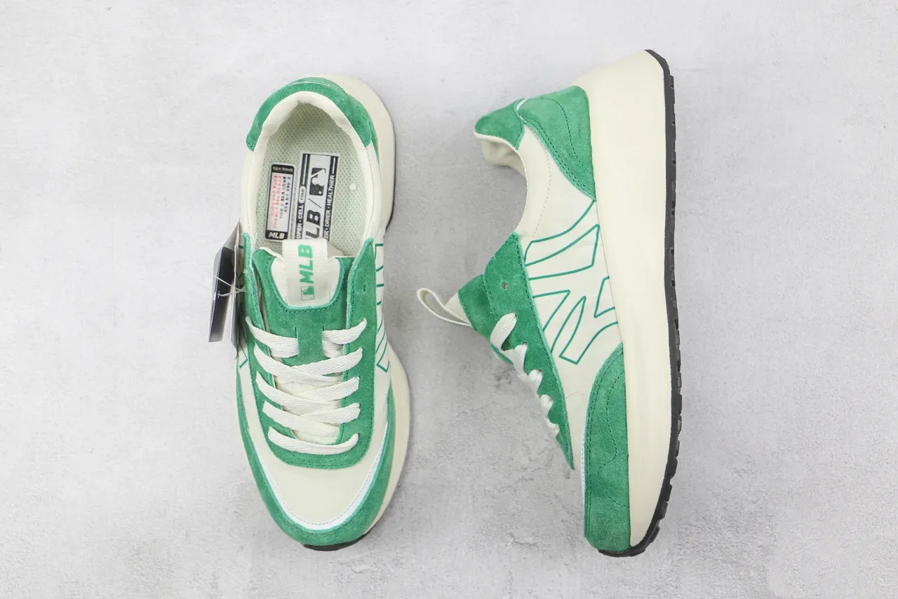 New Balance Tênis Chunky Verde Bege Silhueta Retro Runner Suede e Têxtil 3