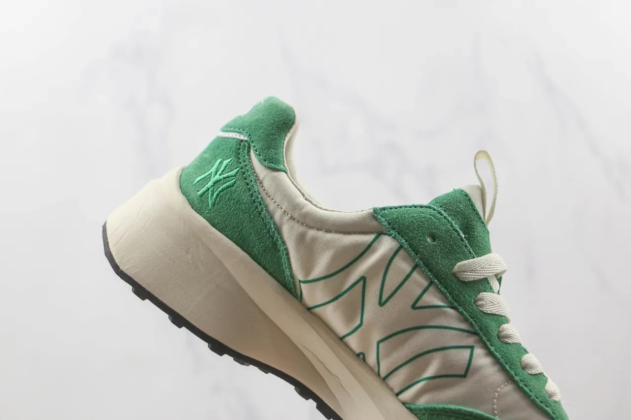 New Balance Tênis Chunky Verde Bege Silhueta Retro Runner Suede e Têxtil 5