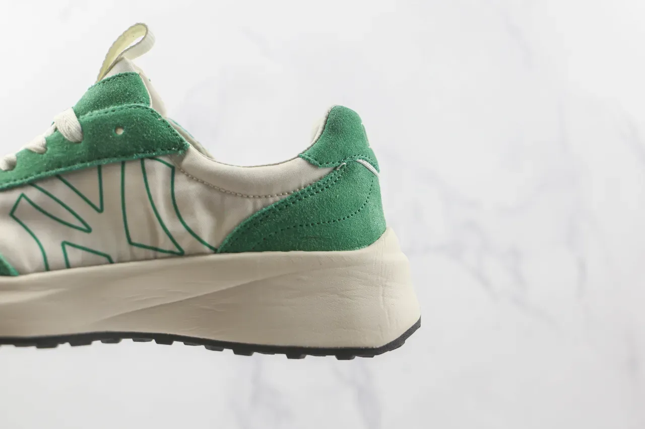 New Balance Tênis Chunky Verde Bege Silhueta Retro Runner Suede e Têxtil 7