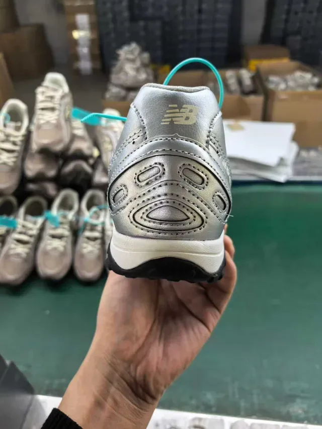 New Balance Silver Blue Metallic Synthetic Upper Embossed N Logo Sneakers 3