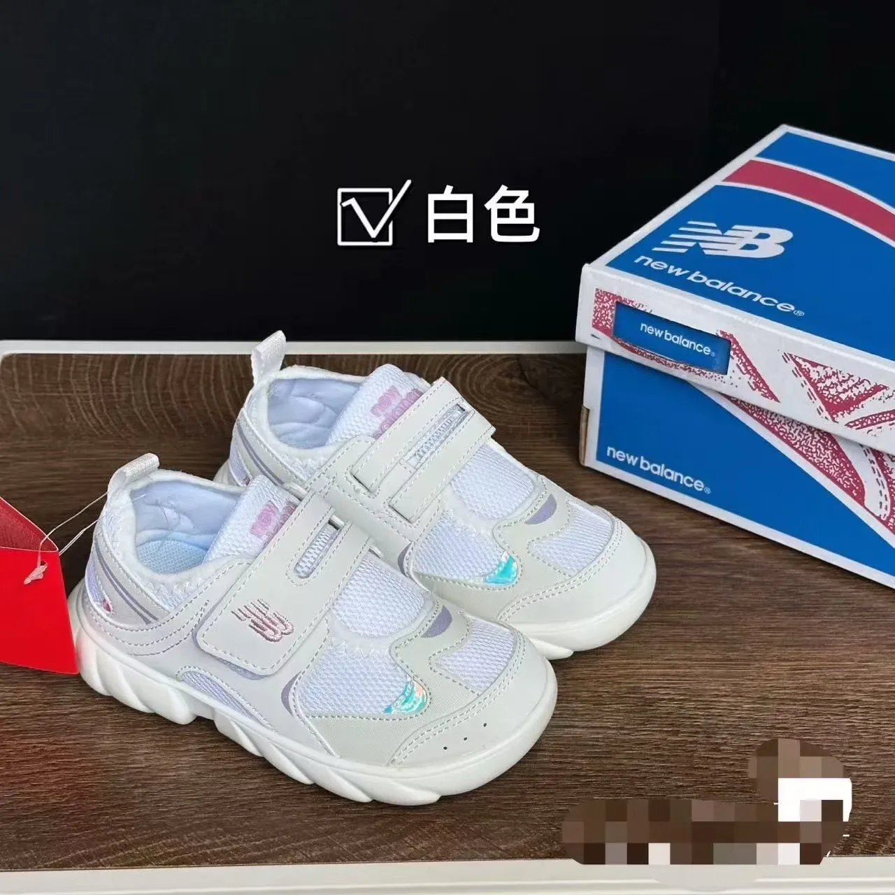 New Balance Prateado Branco Dupla Velcro Alça Fechamento Malha e Sobreposição Sintética Construção Tênis Lifestyle 5