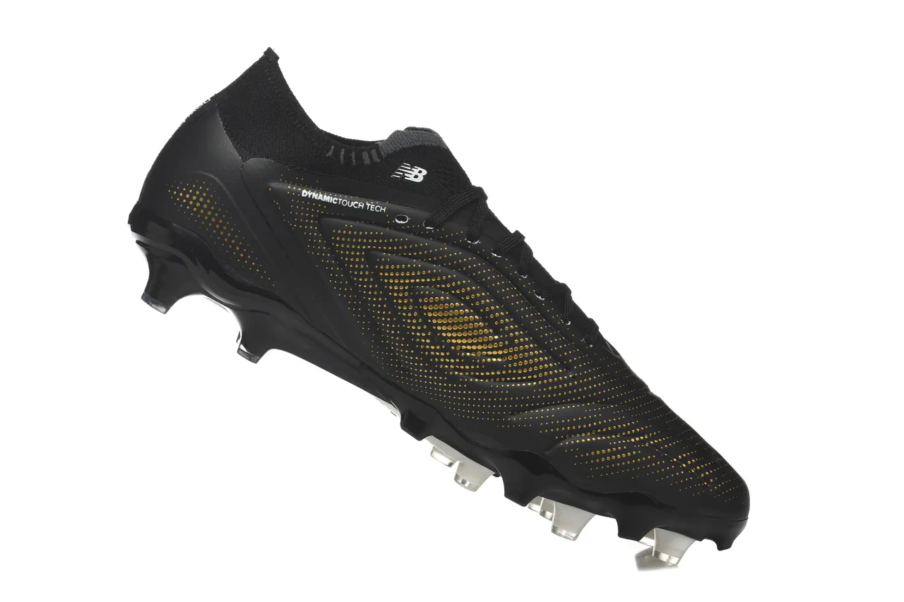 New Balance Tekela Preto e Dourado Baixo-Corte Colar Ajustado a Meia Campo Firme Sapatos de Futebol 3