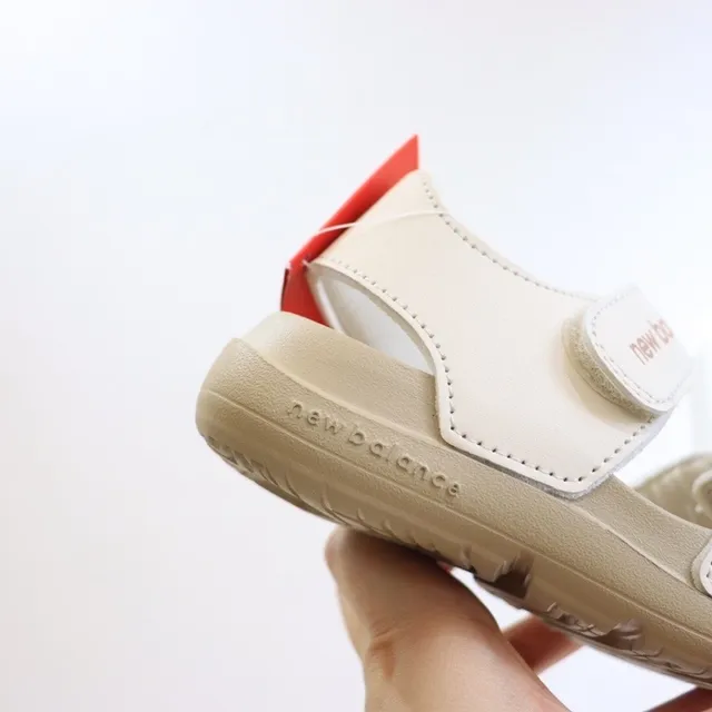 New Balance টু-স্ট্র্যাপ ভেলক্রো স্যান্ডেলস কিডস ক্যাজুয়াল স্যান্ডেলস 23