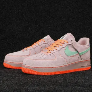 Nike Air Force 1 Gris Naranja Ante Costura Contraste Lifestyle Sneakers