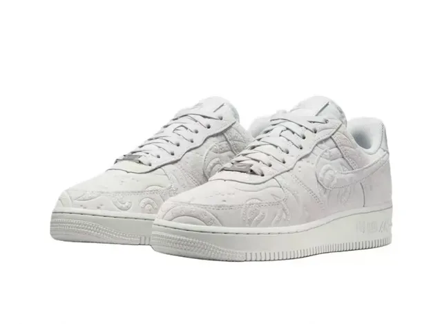 Nike Air Force 1 Monochrome Embossed Paisley Lifestyle Sneakers 5