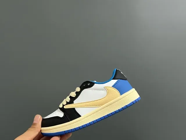 Nike Air Force 1 White Black Lifestyle Sneakers 20