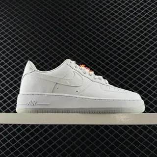 Nike Air Force 1 أبيض نمط حياة سينيكرز