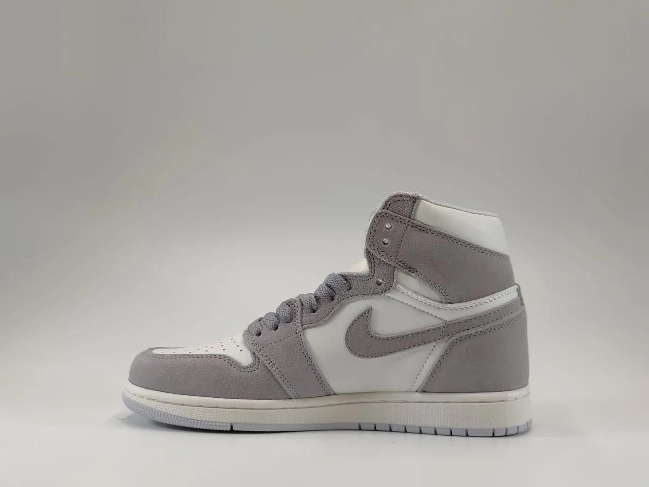 Nike Air Jordan 1 ग्रे सूड हाई-टॉप बास्केटबॉल जूते 3