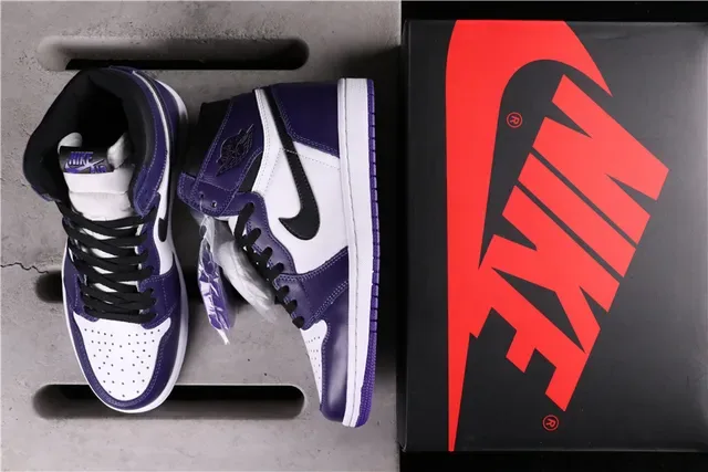 Nike Air Jordan 1 High Morado y Blanco Zapatillas de Baloncesto 2