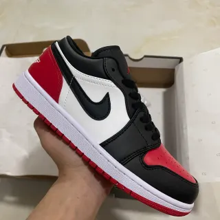 Nike Air Jordan 1 Low Noir Blanc Rouge chaussures lifestyle