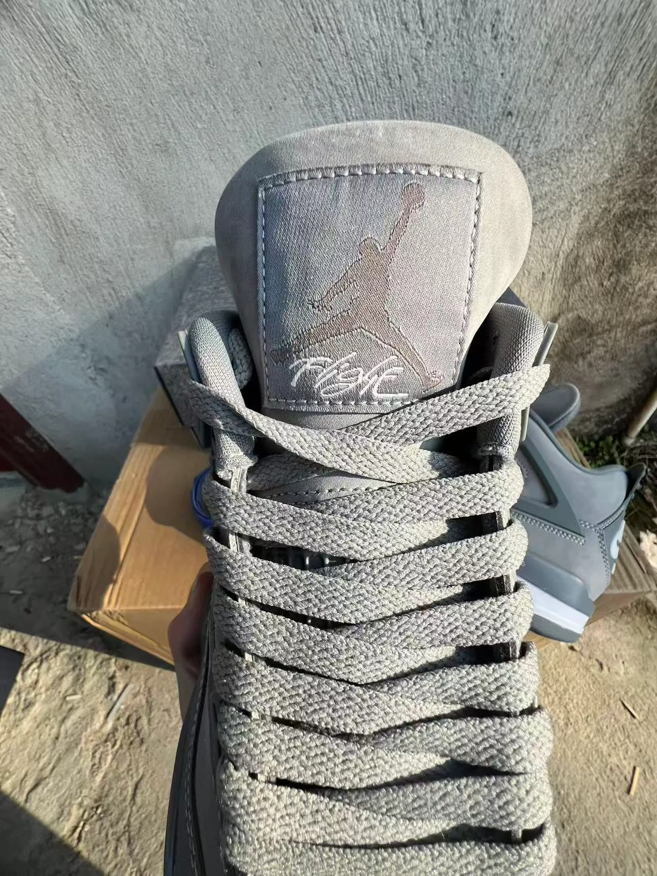 Nike Air Jordan 4 একরঙা ধূসর বাস্কেটবল জুতো 4