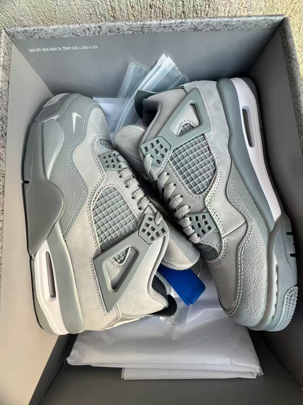 Nike Air Jordan 4 একরঙা ধূসর বাস্কেটবল জুতো 9