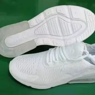 Nike Air Max 270 Brancos Lifestyle Sneakers