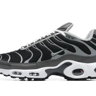 Nike Air Max Plus Black Gray White أحذية رياضية للأسلوب الحياتي