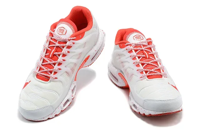 Nike Air Max Plus White Orange Speckled Lifestyle Sneakers 3