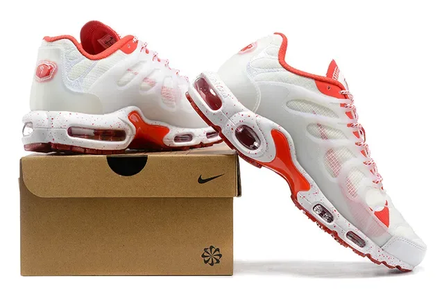 Nike Air Max Plus White Orange Speckled Lifestyle Sneakers 6