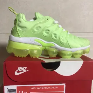 نيك Air VaporMax Plus أخضر فلورسنت سنيكرز أسلوب الحياة
