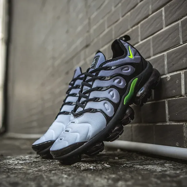 Nike Air VaporMax Plus Silver Black Neon Green Lifestyle Sneakers 11