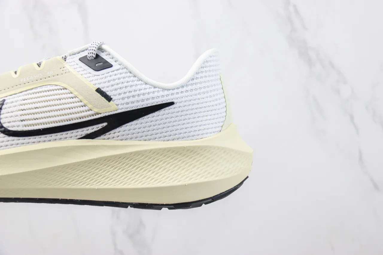 Nike Air Zoom Pegasus 40 সাদা ক্রিম কালো রানিং শু 7