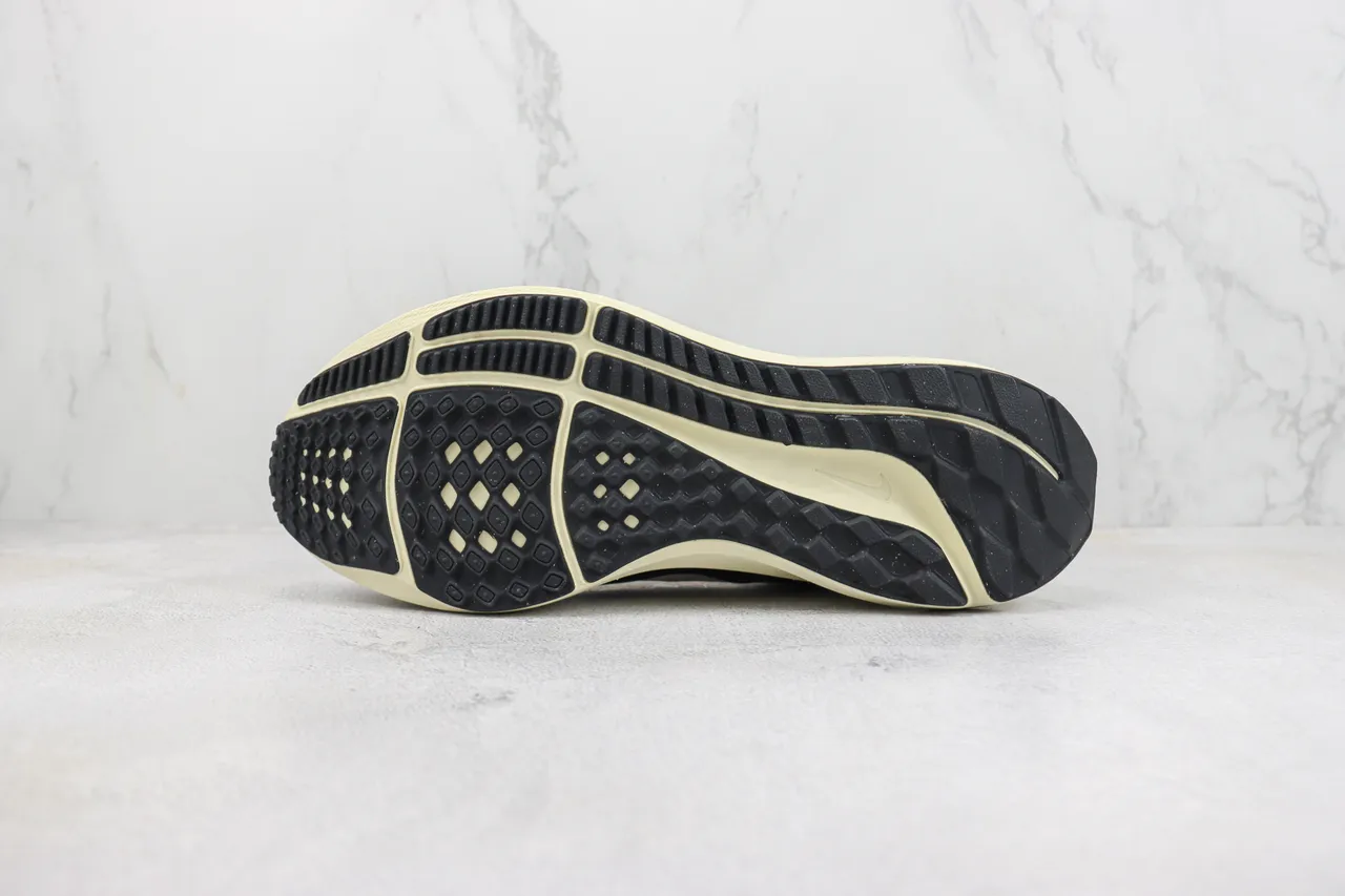 Nike Air Zoom Pegasus 40 সাদা ক্রিম কালো রানিং শু 8